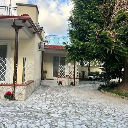 Chianese Pensión Nápoles